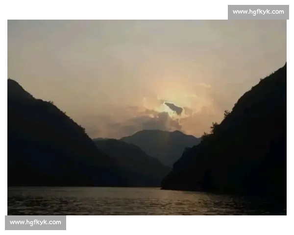 拳台归乡记:佩根与大急流城的荣光约定 拳台归乡记:佩根与大急流城的荣光约定