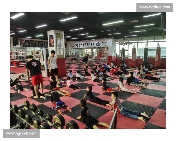 散打与传统武术对决谁更实战与传承之争深度解析全面剖析真相背后 散打与传统武术对决谁更实战与传承之争深度解析全面剖析真相背后