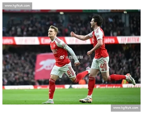 英超焦点之战曼联主场迎阿森纳争夺争四关键三分之夜火爆对决前瞻